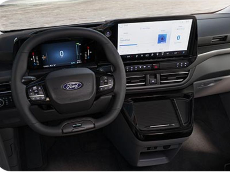 Habitacle spacieux du Ford Tourneo Custom Extra Long 9 places